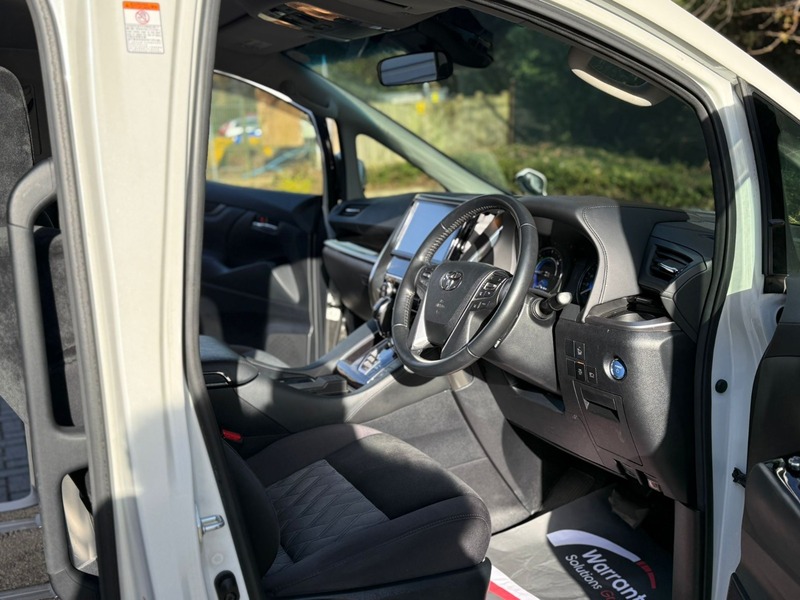 Used Toyota Alphard 2025 for sale - 78201392: Photo 2