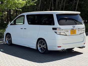 Used Toyota Vellfire 2014 for sale - 78542072: Photo