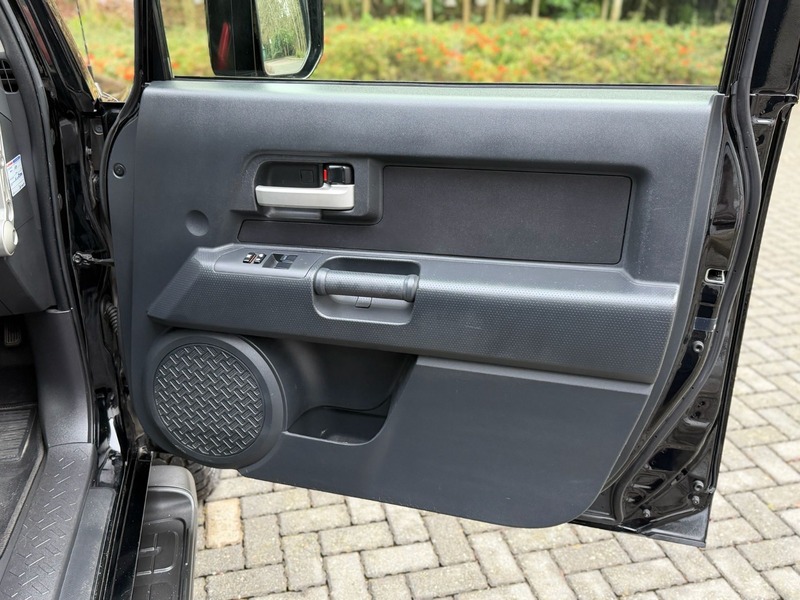 Used Toyota FJ Cruiser 2015 for sale - 77452748: Photo 26