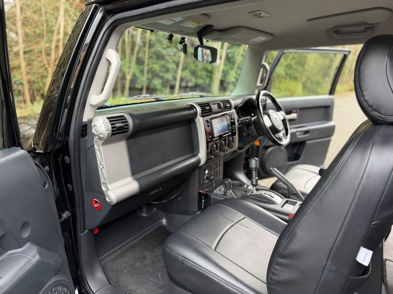 Used Toyota FJ Cruiser 2015 for sale - 77452748: Photo 35