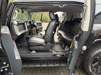 Used Toyota FJ Cruiser 2015 for sale - 77452748: Photo