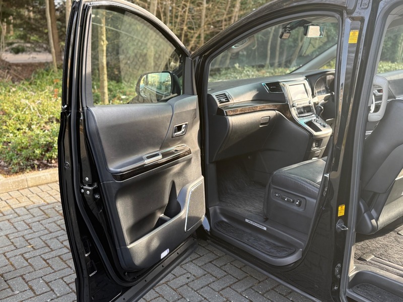 Used Toyota Alphard 2013 for sale - 77976886: Photo 21