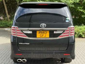 Used Toyota Vellfire  for sale - 75037394: Photo