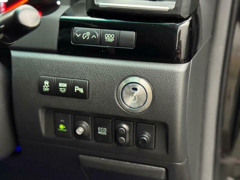 Used Toyota Vellfire 2013 for sale - 76798944: Photo 20