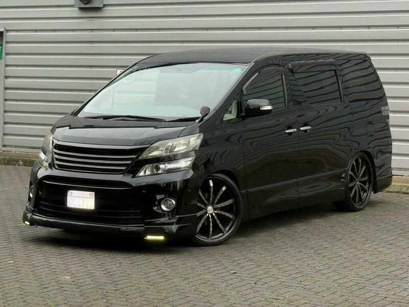 Used Toyota Vellfire 2013 for sale - 76798944: Photo 4