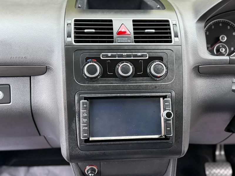 Used Volkswagen Touran 2014 for sale - 76292249: Photo 17