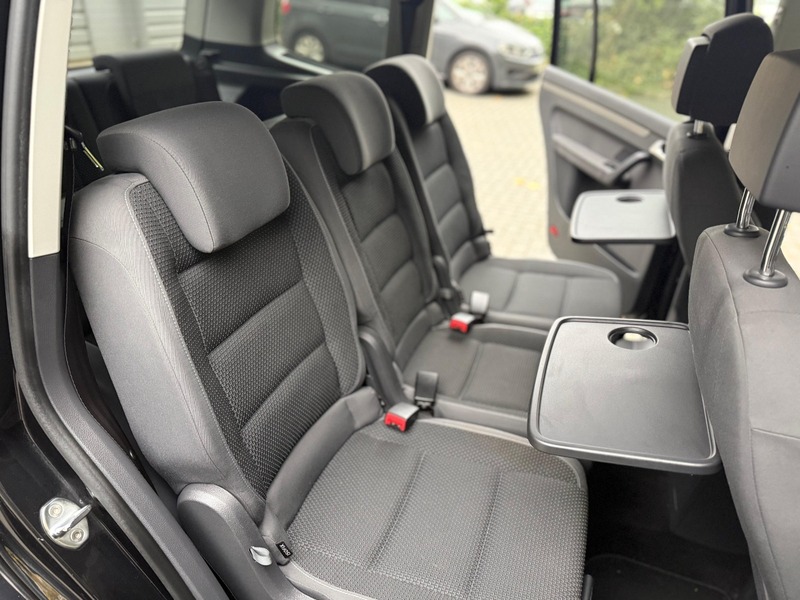 Used Volkswagen Touran 2014 for sale - 76292249: Photo 4