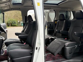 Used Toyota Vellfire 2013 for sale - 78497114: Photo