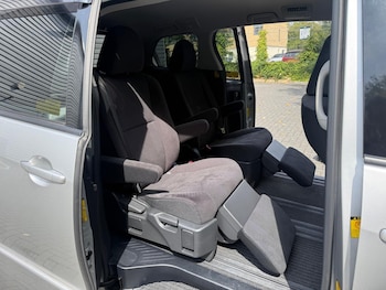 Used Toyota Estima 2013 for sale - 79602106: Photo