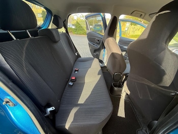 Used Toyota Yaris 2015 for sale - 78497094: Photo