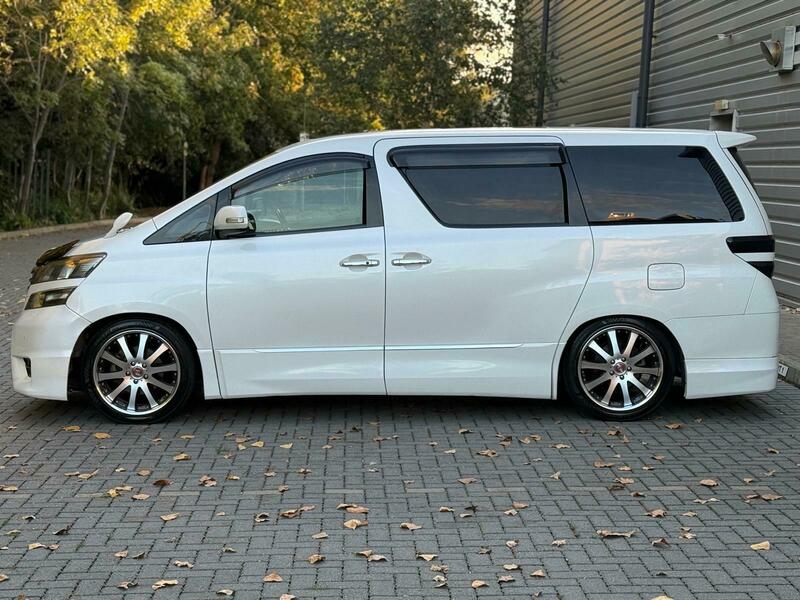 Used Toyota Vellfire 2011 for sale - 76264329: Photo 10