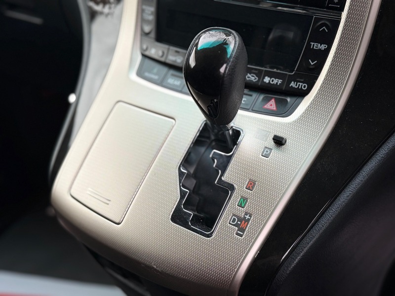 Used Toyota Vellfire 2013 for sale - 76686904: Photo 11