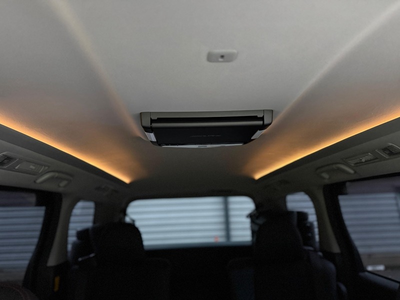 Used Toyota Vellfire 2013 for sale - 76686904: Photo 15