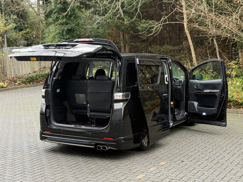 Used Toyota Vellfire 2013 for sale - 76686904: Photo 21