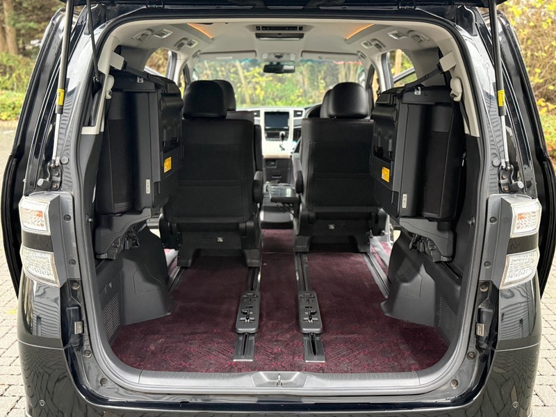 Used Toyota Vellfire 2013 for sale - 76686904: Photo 23