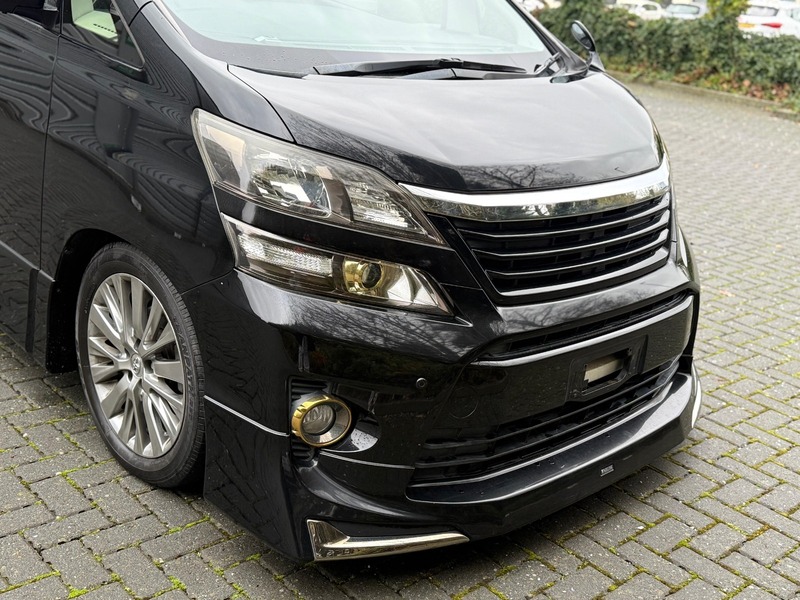 Used Toyota Vellfire 2013 for sale - 76686904: Photo 33