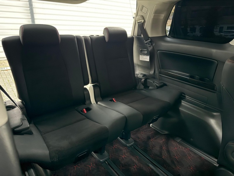 Used Toyota Vellfire 2013 for sale - 76686904: Photo 35