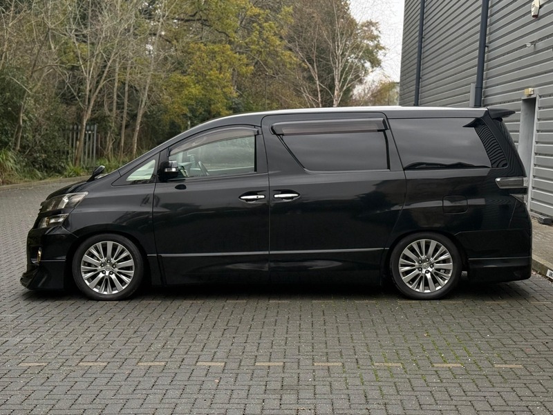 Used Toyota Vellfire 2013 for sale - 76686904: Photo 9