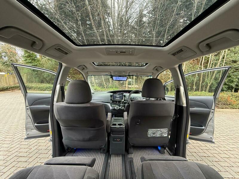 Used Toyota Estima 2014 for sale - 77805690: Photo 15