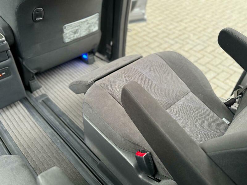 Used Toyota Estima 2014 for sale - 77805690: Photo 21