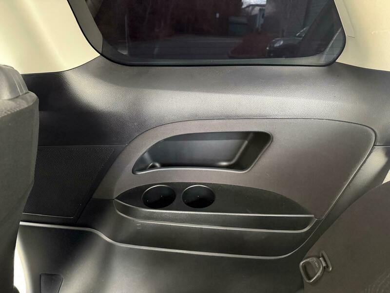 Used Toyota Estima 2014 for sale - 77805690: Photo 23