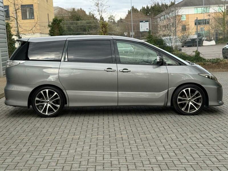 Used Toyota Estima 2014 for sale - 77805690: Photo 4