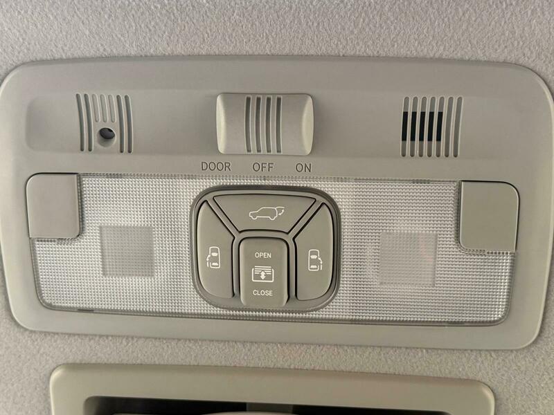 Used Toyota Estima 2014 for sale - 77805690: Photo 40