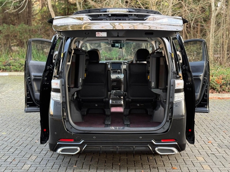 Used Toyota Vellfire 2014 for sale - 77020516: Photo 17