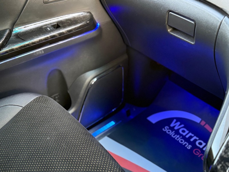 Used Toyota Vellfire 2014 for sale - 77020516: Photo 50