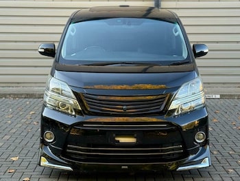 Used Toyota Vellfire 2014 for sale - 76133090: Photo 2