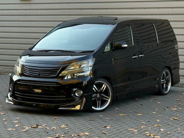 Used Toyota Vellfire 2014 for sale - 76133090: Photo 3