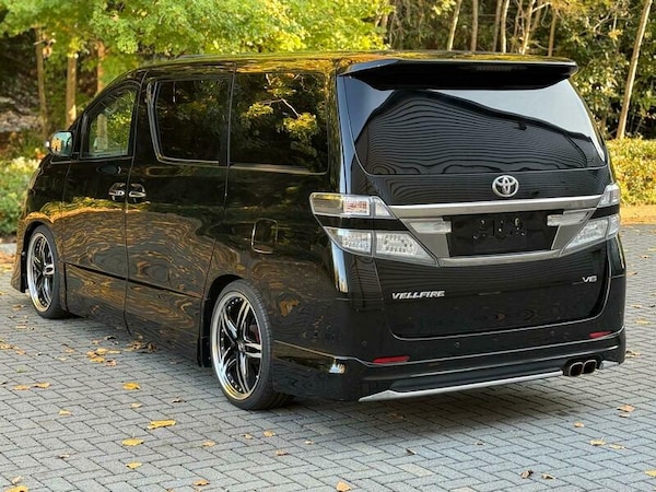 Used Toyota Vellfire 2014 for sale - 76133090: Photo 8