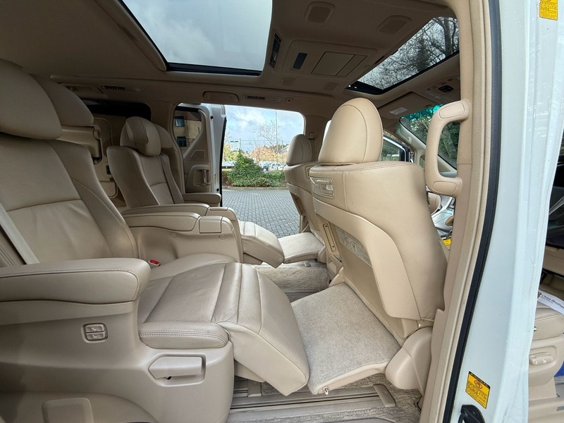 Used Toyota Alphard 2013 for sale - 77342393: Photo 15