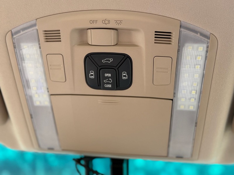 Used Toyota Alphard 2013 for sale - 77342393: Photo 17