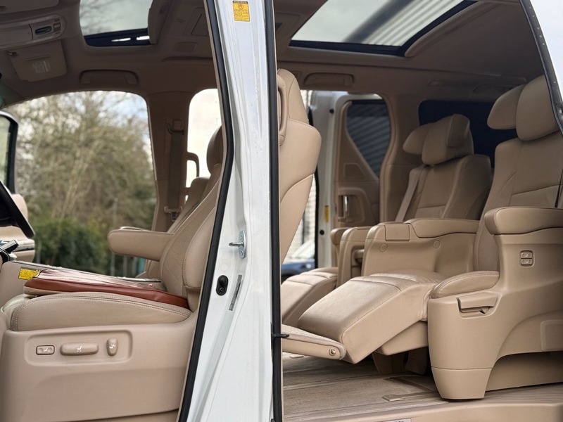 Used Toyota Alphard 2013 for sale - 77342393: Photo 22