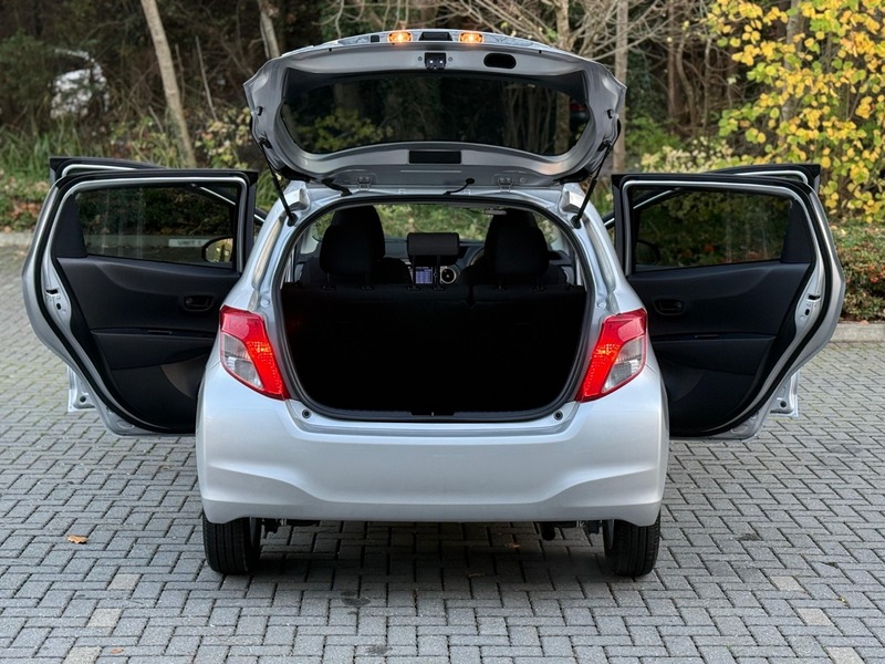 Used Toyota Yaris 2013 for sale - 76536334: Photo 13