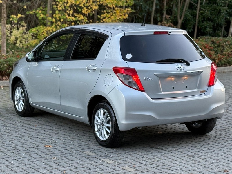 Used Toyota Yaris 2013 for sale - 76536334: Photo 2
