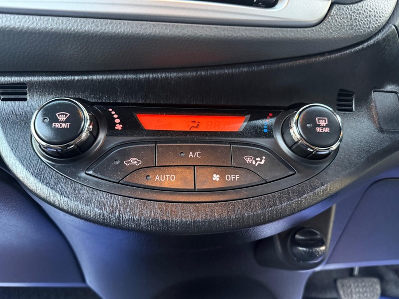 Used Toyota Yaris 2013 for sale - 76536334: Photo 29