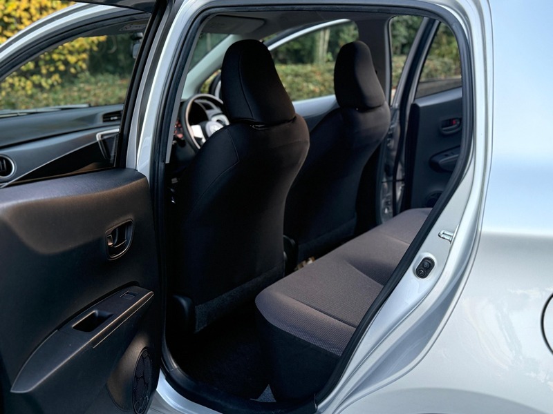 Used Toyota Yaris 2013 for sale - 76536334: Photo 37