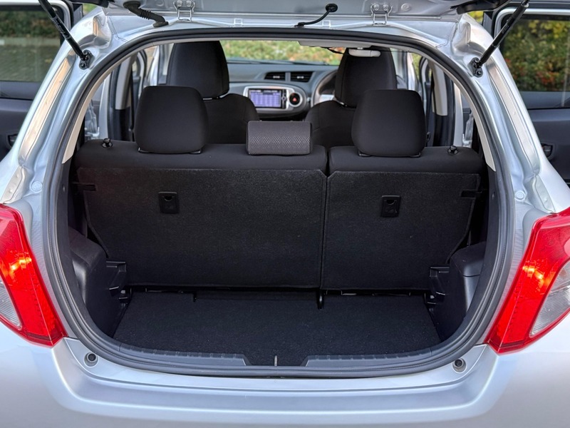 Used Toyota Yaris 2013 for sale - 76536334: Photo 42