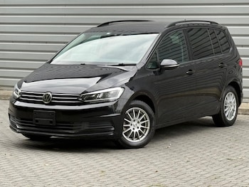 Used Volkswagen Touran 2016 for sale - 75643149: Photo