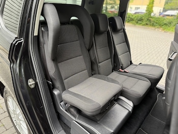 Used Volkswagen Touran 2016 for sale - 75643149: Photo