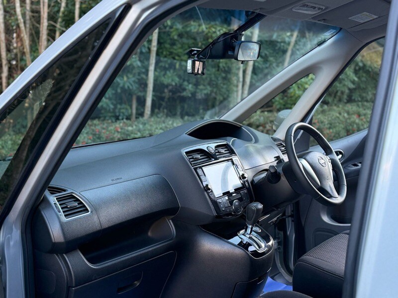 Used Nissan Serena 2014 for sale - 77452740: Photo 25