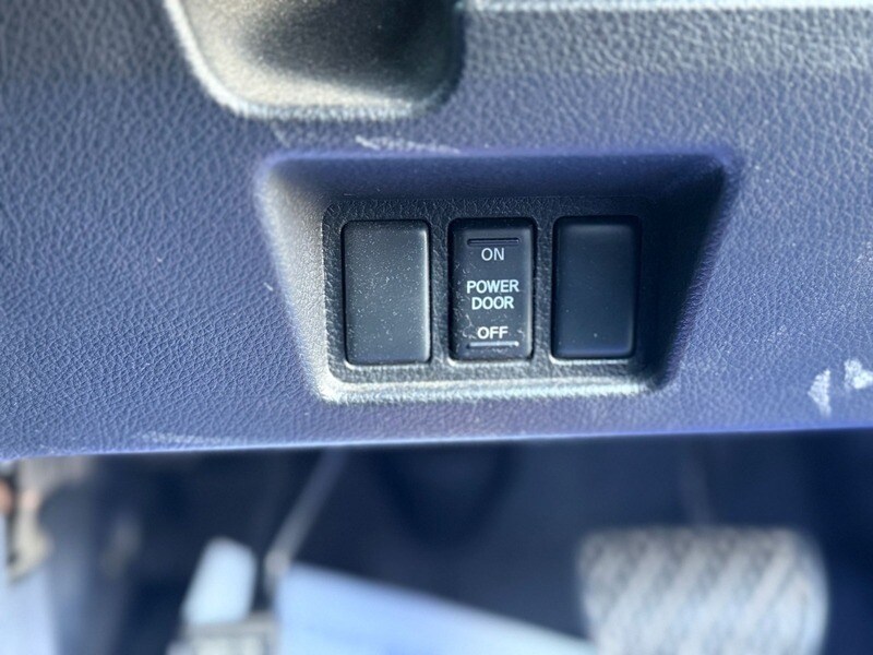 Used Nissan Serena 2014 for sale - 77452740: Photo 34