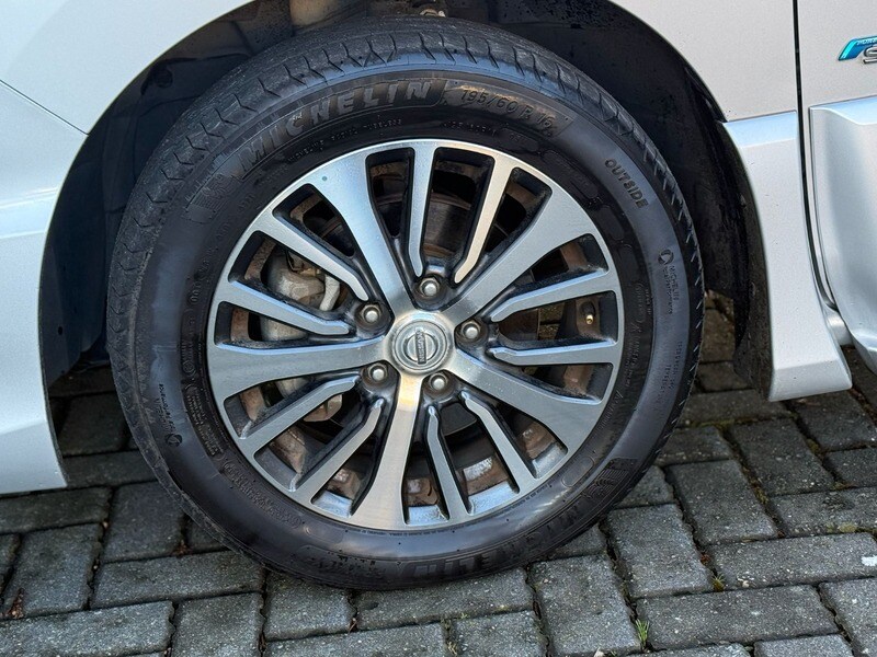 Used Nissan Serena 2014 for sale - 77452740: Photo 46