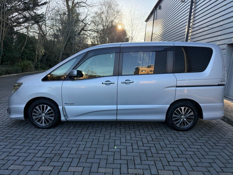 Used Nissan Serena 2014 for sale - 77452740: Photo 7