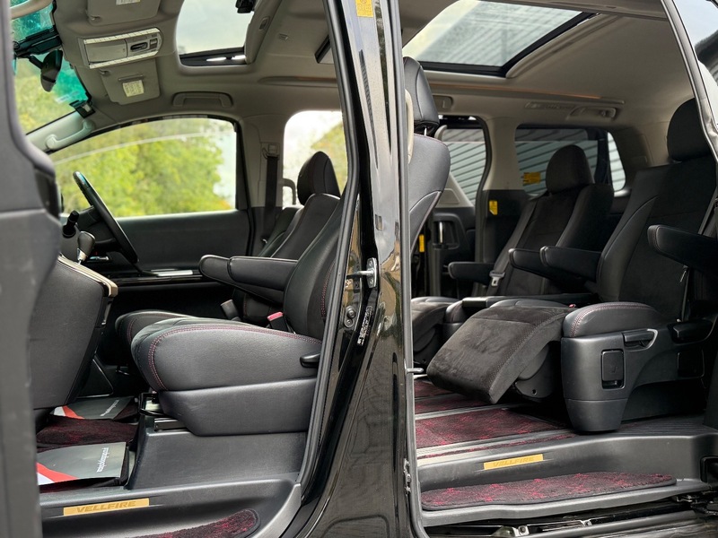 Used Toyota Vellfire 2013 for sale - 76264325: Photo 12