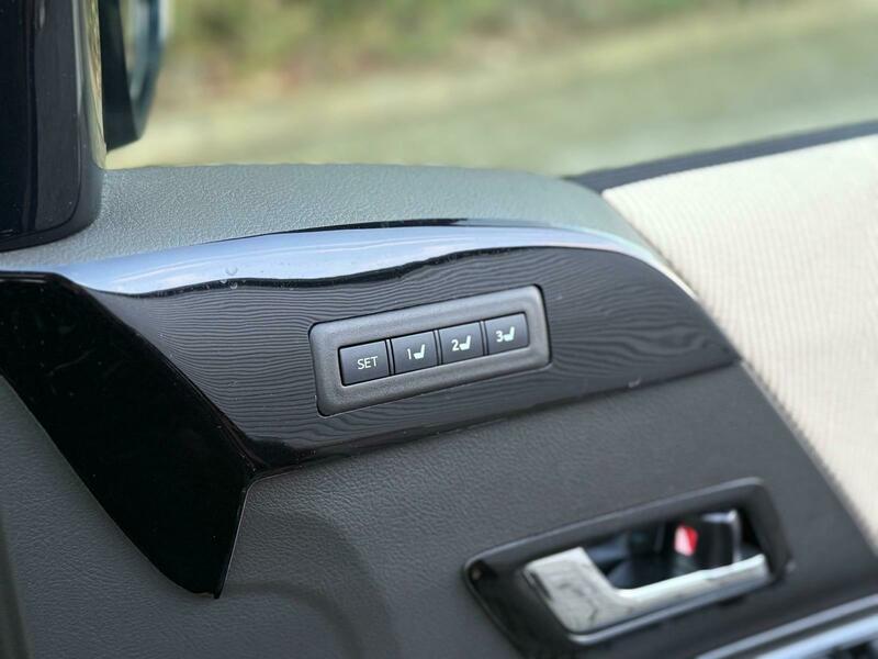 Used Toyota Vellfire 2014 for sale - 77704165: Photo 38