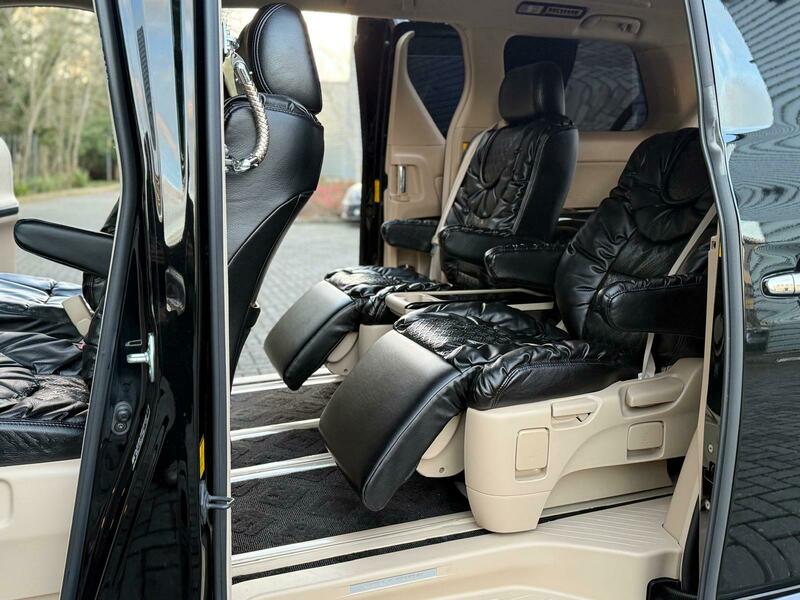 Used Toyota Vellfire 2014 for sale - 77704165: Photo 4