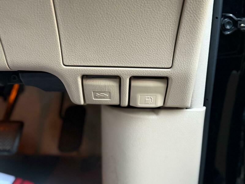 Used Toyota Vellfire 2014 for sale - 77704165: Photo 42